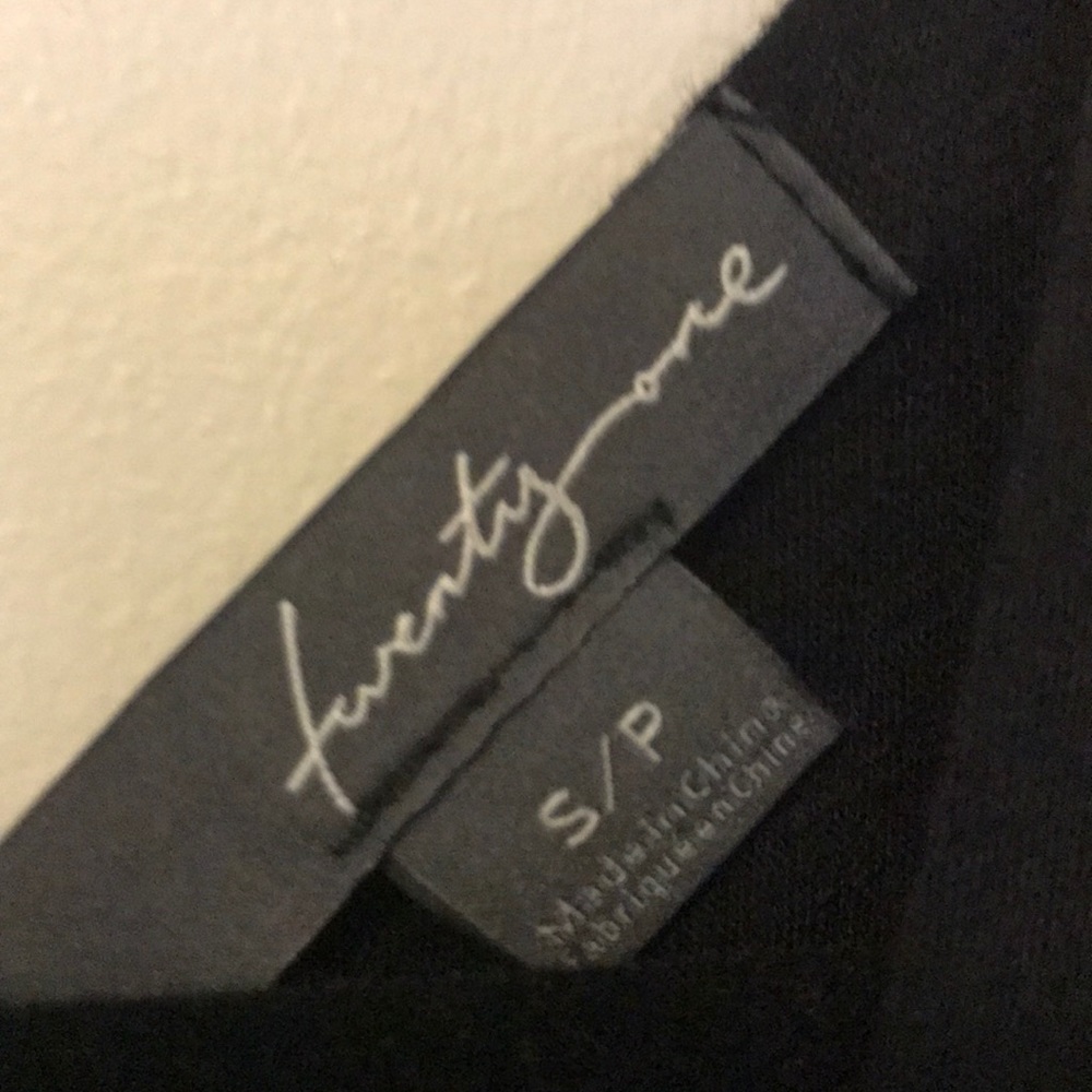 Flirty Ruffle Dress - Picture 3 of 3